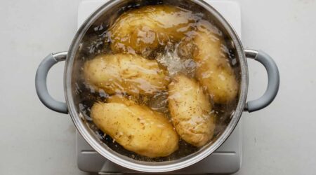 Сколько варится картошка